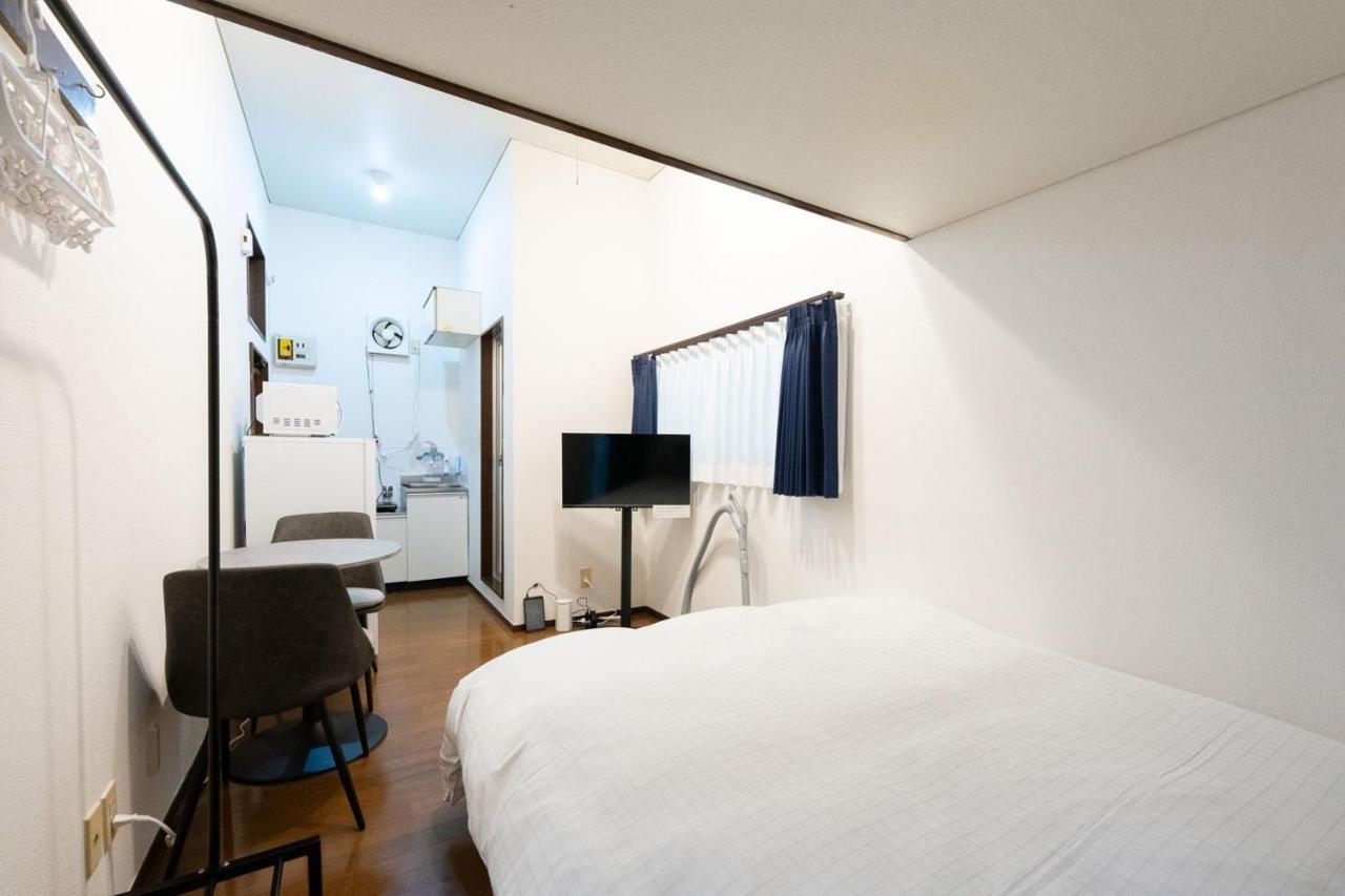 Hill Apartment