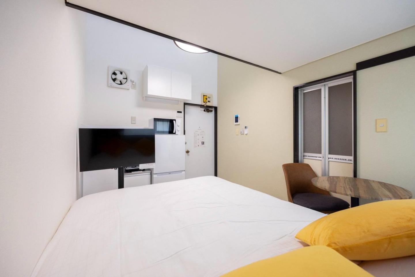 Hill Apartment