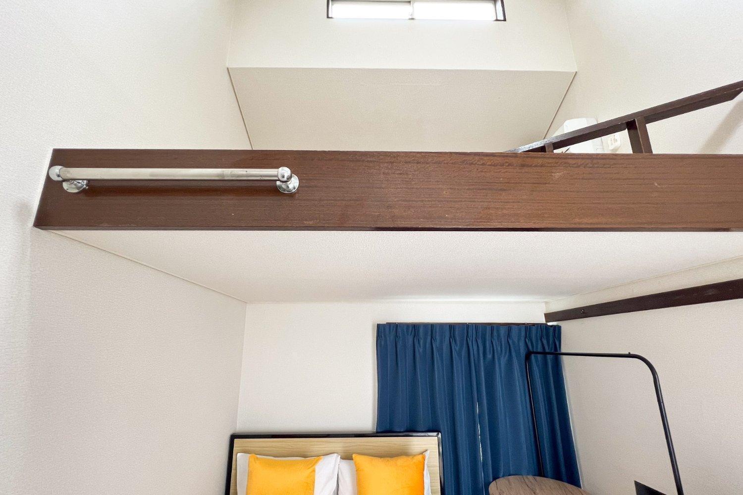 Hill Apartment *